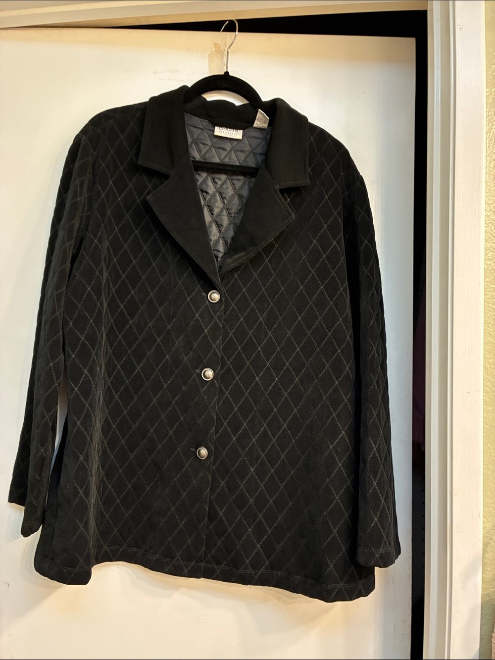 Chico's Travelers Black Quilted Button-Front Blazer